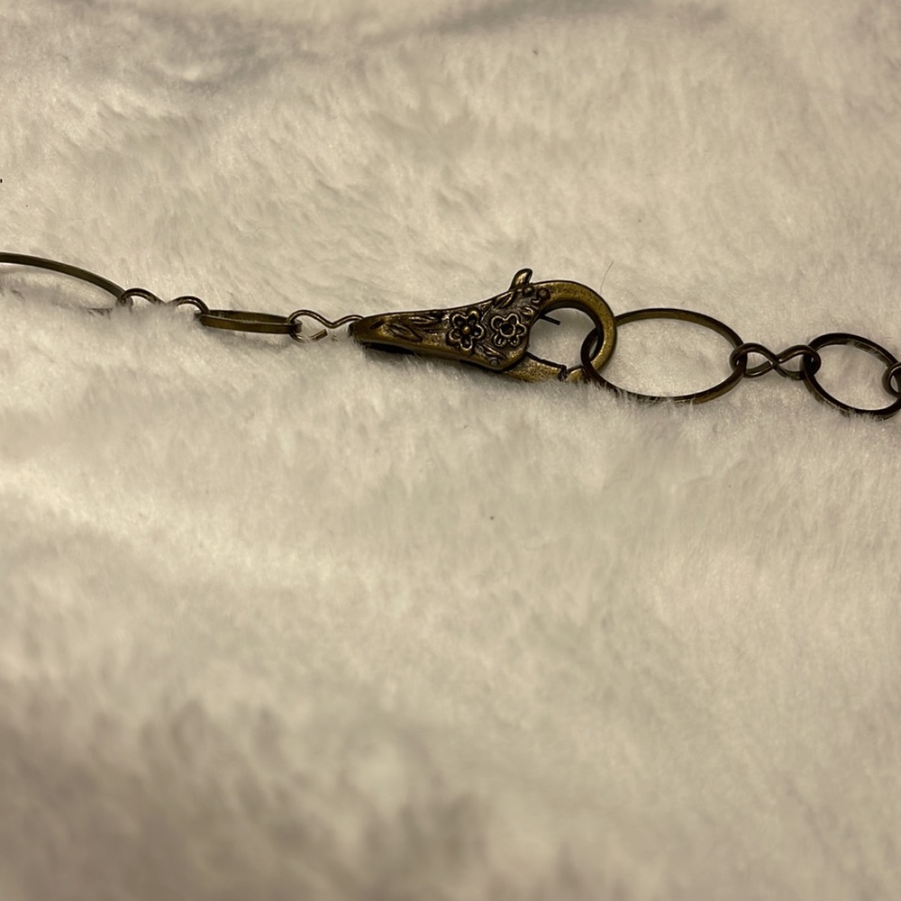 Kitsch Spring Necklace - Picture 5 of 8